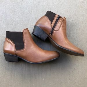 Steve Madden leather booties